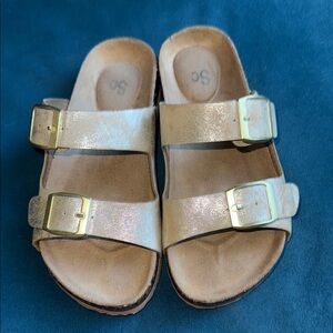Kids Gold Sandals Size 1